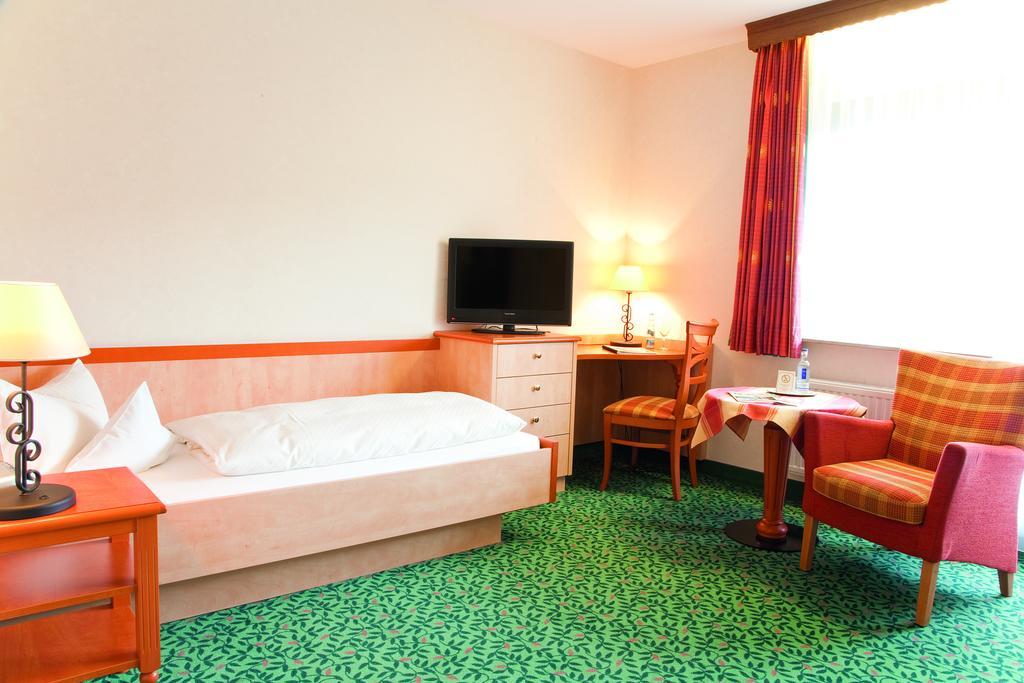 Landkomfort Hotel Elsenmann Віллінген Номер фото